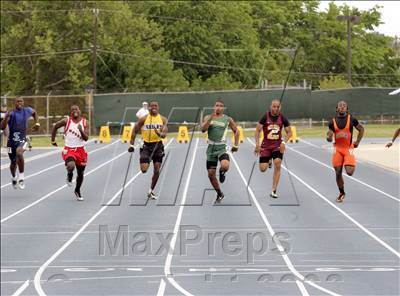 Thumbnail 2 in NCHSAA 2A State Championships (Boys Track Events) photogallery.