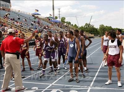 Thumbnail 2 in NCHSAA 2A State Championships (Boys Track Events) photogallery.