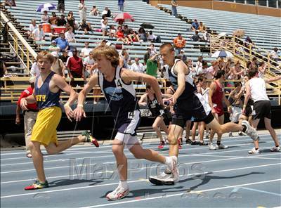 Thumbnail 2 in NCHSAA 2A State Championships (Boys Track Events) photogallery.