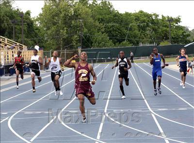 Thumbnail 3 in NCHSAA 2A State Championships (Boys Track Events) photogallery.