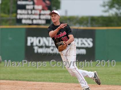 Thumbnail 3 in Roseville vs. Stillwater (Section 4AAA Playoffs) photogallery.