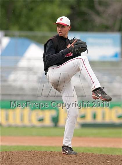Thumbnail 2 in Roseville vs. Stillwater (Section 4AAA Playoffs) photogallery.