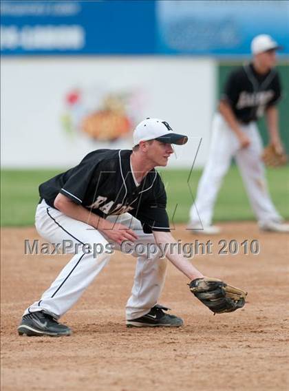 Thumbnail 2 in Roseville vs. Stillwater (Section 4AAA Playoffs) photogallery.