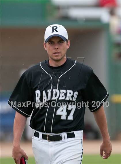 Thumbnail 1 in Roseville vs. Stillwater (Section 4AAA Playoffs) photogallery.