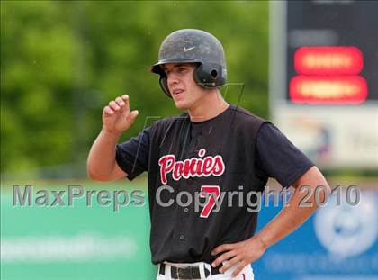 Thumbnail 1 in Roseville vs. Stillwater (Section 4AAA Playoffs) photogallery.