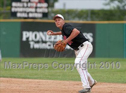 Thumbnail 1 in Roseville vs. Stillwater (Section 4AAA Playoffs) photogallery.