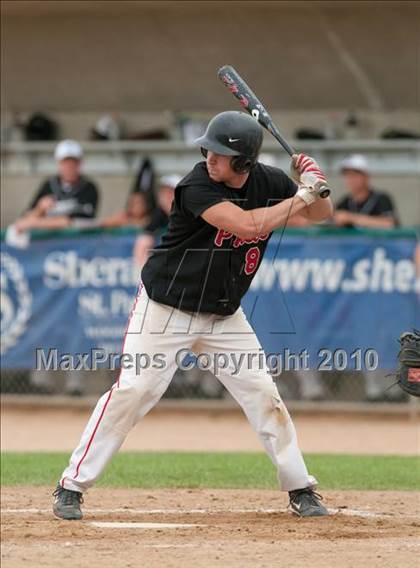 Thumbnail 1 in Roseville vs. Stillwater (Section 4AAA Playoffs) photogallery.