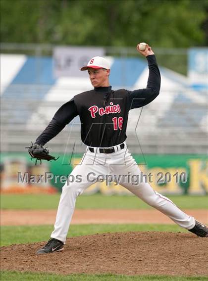 Thumbnail 3 in Roseville vs. Stillwater (Section 4AAA Playoffs) photogallery.