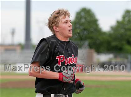 Thumbnail 3 in Roseville vs. Stillwater (Section 4AAA Playoffs) photogallery.