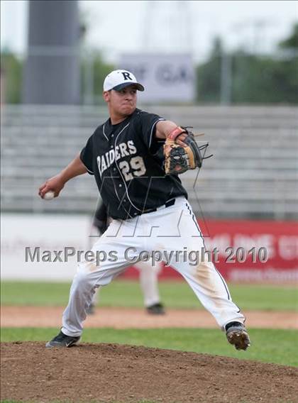 Thumbnail 3 in Roseville vs. Stillwater (Section 4AAA Playoffs) photogallery.