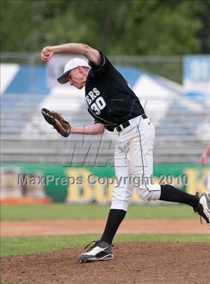 Thumbnail 2 in Roseville vs. Stillwater (Section 4AAA Playoffs) photogallery.