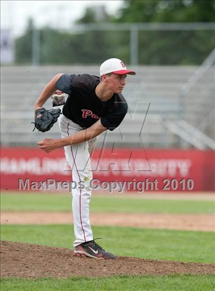 Thumbnail 1 in Roseville vs. Stillwater (Section 4AAA Playoffs) photogallery.