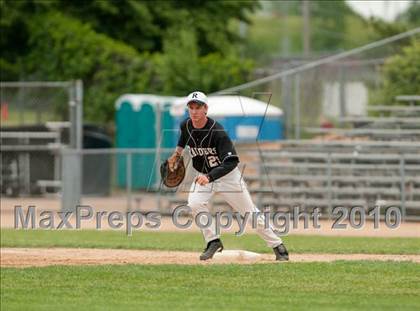 Thumbnail 1 in Roseville vs. Stillwater (Section 4AAA Playoffs) photogallery.