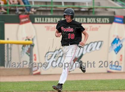 Thumbnail 1 in Roseville vs. Stillwater (Section 4AAA Playoffs) photogallery.