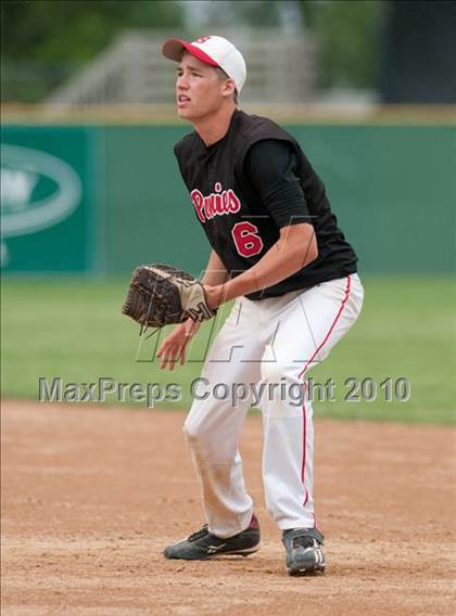 Thumbnail 1 in Roseville vs. Stillwater (Section 4AAA Playoffs) photogallery.