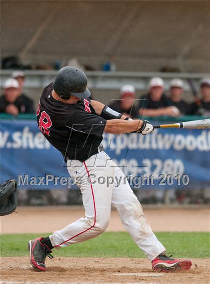 Thumbnail 1 in Roseville vs. Stillwater (Section 4AAA Playoffs) photogallery.