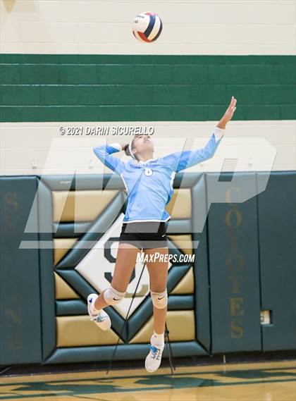Thumbnail 2 in American Leadership Academy - Gilbert North vs Snowflake (AIA 3A Semifinal) photogallery.