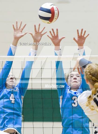 Thumbnail 2 in American Leadership Academy - Gilbert North vs Snowflake (AIA 3A Semifinal) photogallery.