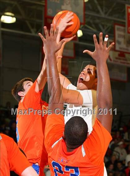 Thumbnail 2 in Long Beach Poly vs. Bishop Gorman (Nike Extravaganza) photogallery.