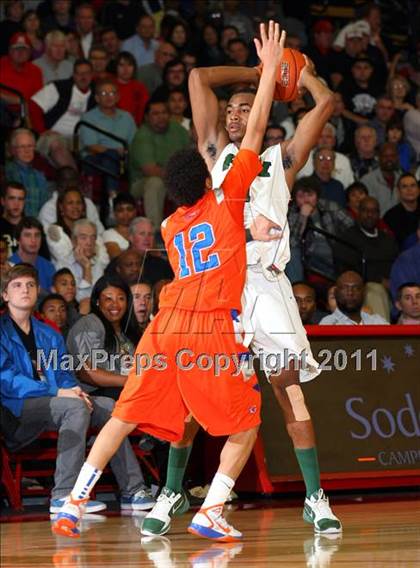 Thumbnail 3 in Long Beach Poly vs. Bishop Gorman (Nike Extravaganza) photogallery.