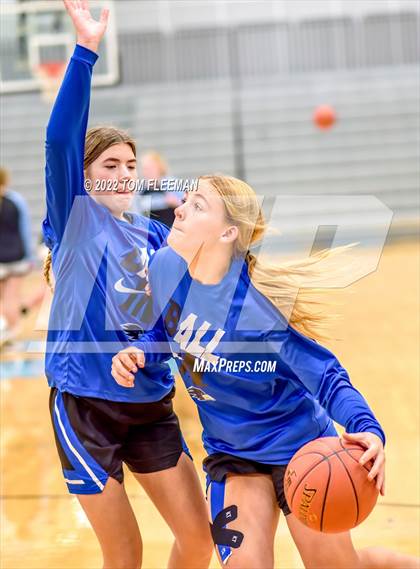 Thumbnail 3 in Olathe Northwest @ Shawnee Mission East photogallery.