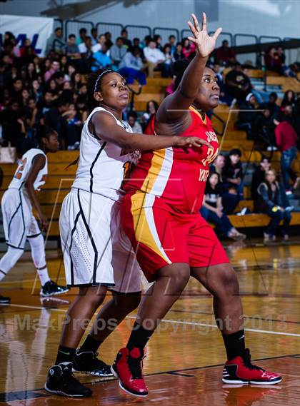 Thumbnail 2 in Dobie [J. Frank] vs Yates [Jack] (McDomald's Texas Invitational) photogallery.