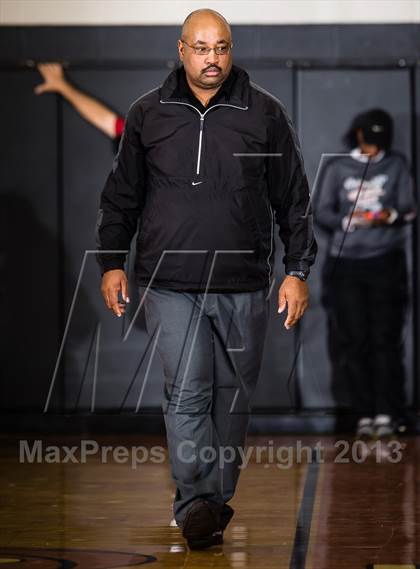 Thumbnail 2 in Dobie [J. Frank] vs Yates [Jack] (McDomald's Texas Invitational) photogallery.