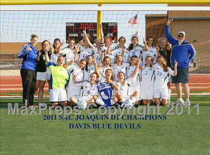 Thumbnail 3 in St. Francis vs Davis (CIF SJS D1 Final) photogallery.