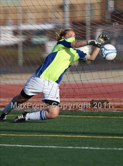 Thumbnail 1 in St. Francis vs Davis (CIF SJS D1 Final) photogallery.
