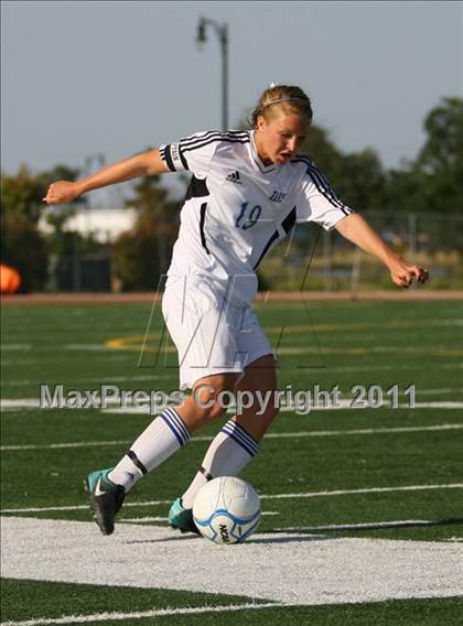 Thumbnail 3 in St. Francis vs Davis (CIF SJS D1 Final) photogallery.