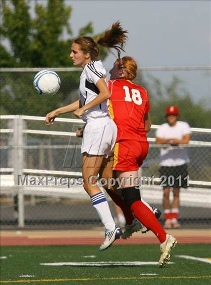 Thumbnail 3 in St. Francis vs Davis (CIF SJS D1 Final) photogallery.