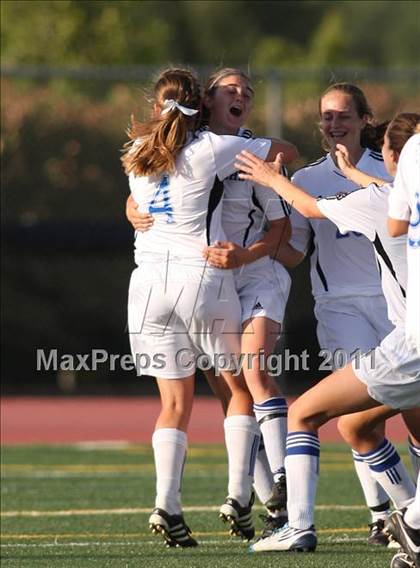 Thumbnail 1 in St. Francis vs Davis (CIF SJS D1 Final) photogallery.