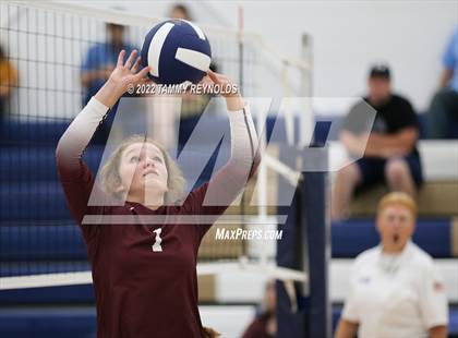 Thumbnail 3 in Perrin-Whitt vs Saint Jo photogallery.