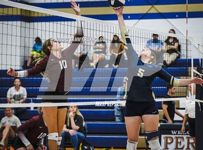 Thumbnail 3 in Perrin-Whitt vs Saint Jo photogallery.