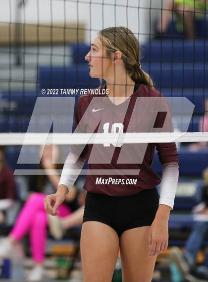 Thumbnail 3 in Perrin-Whitt vs Saint Jo photogallery.