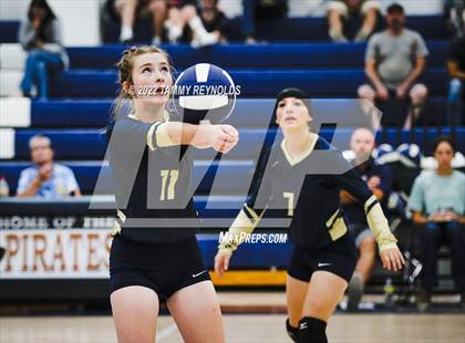Thumbnail 2 in Perrin-Whitt vs Saint Jo photogallery.