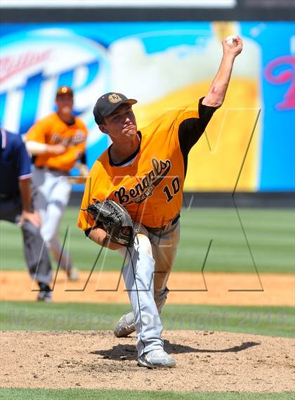 Thumbnail 1 in Fuquay-Varina vs. South Mecklenburg (NCHSAA 4A Final Game 2) photogallery.