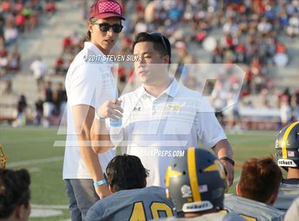Thumbnail 2 in Serra vs. Punahou (Honor Bowl) photogallery.