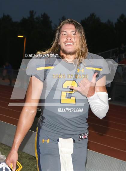 Thumbnail 1 in Serra vs. Punahou (Honor Bowl) photogallery.