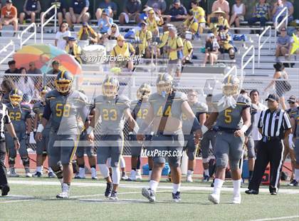 Thumbnail 3 in Serra vs. Punahou (Honor Bowl) photogallery.