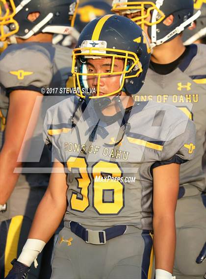 Thumbnail 3 in Serra vs. Punahou (Honor Bowl) photogallery.