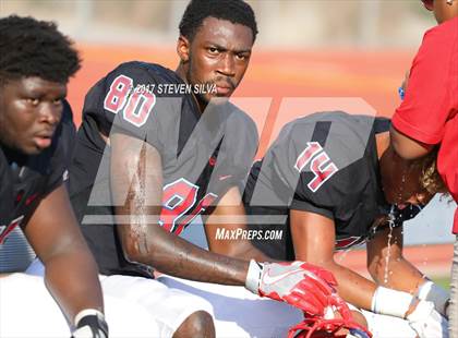 Thumbnail 2 in Serra vs. Punahou (Honor Bowl) photogallery.