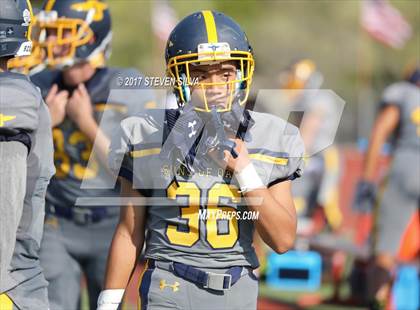 Thumbnail 2 in Serra vs. Punahou (Honor Bowl) photogallery.