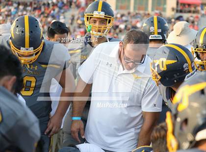 Thumbnail 1 in Serra vs. Punahou (Honor Bowl) photogallery.