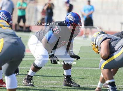 Thumbnail 3 in Serra vs. Punahou (Honor Bowl) photogallery.