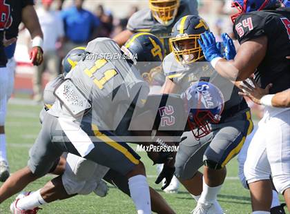 Thumbnail 1 in Serra vs. Punahou (Honor Bowl) photogallery.