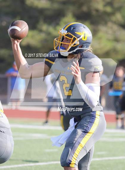 Thumbnail 3 in Serra vs. Punahou (Honor Bowl) photogallery.