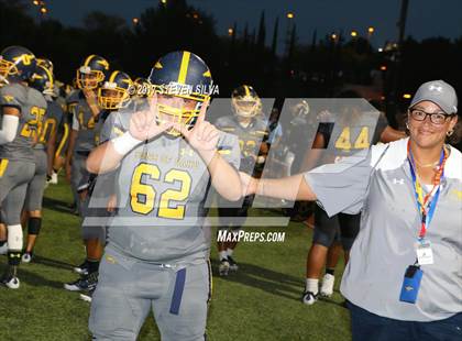 Thumbnail 2 in Serra vs. Punahou (Honor Bowl) photogallery.