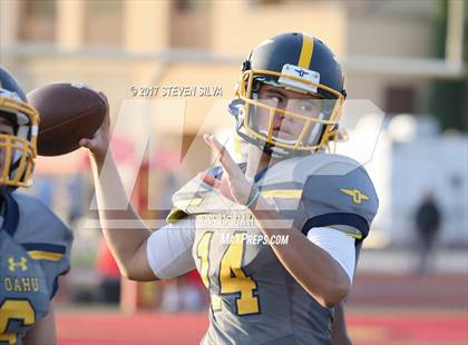 Thumbnail 3 in Serra vs. Punahou (Honor Bowl) photogallery.