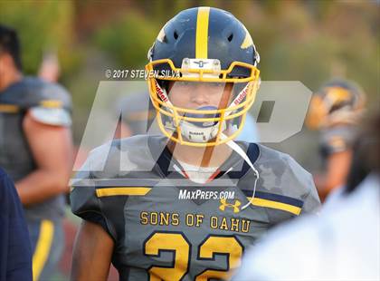 Thumbnail 2 in Serra vs. Punahou (Honor Bowl) photogallery.
